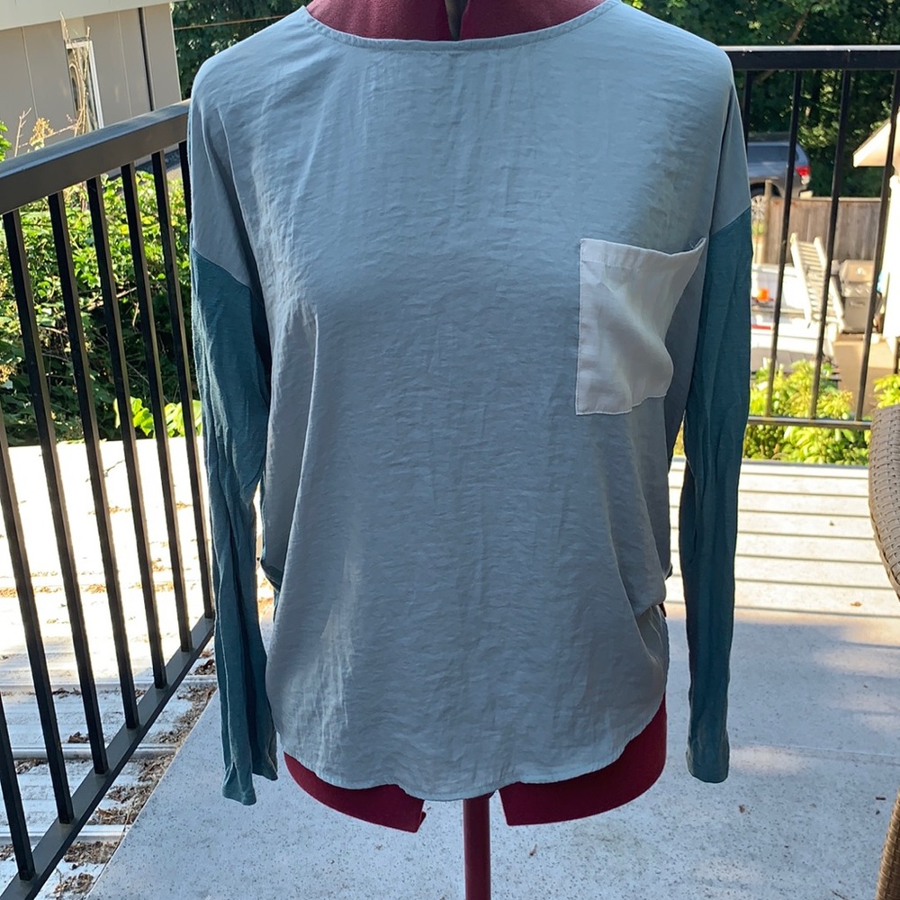 Anthropologie top sz L